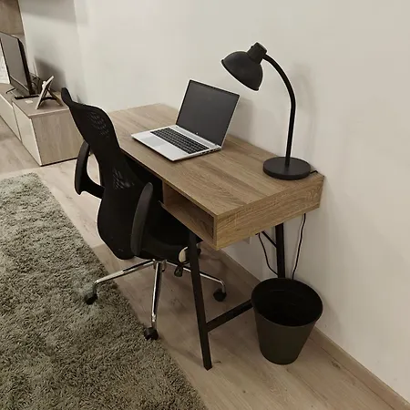 Apartment Modern With Large Outdoor Area - Sleeps 7, Close To Malta International Airport Luqa