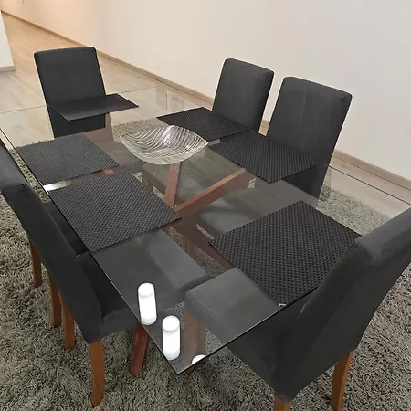 Modern With Large Outdoor Area - Sleeps 7, Close To Malta International Airport * Luqa